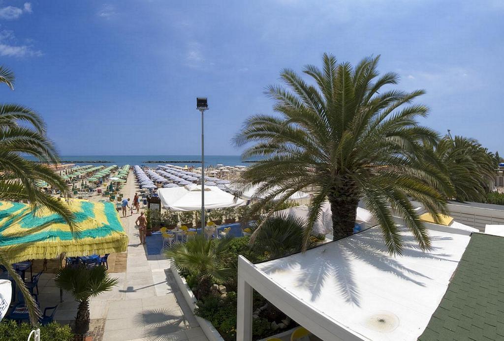 Hotel Imperial San Benedetto del Tronto Exterior foto