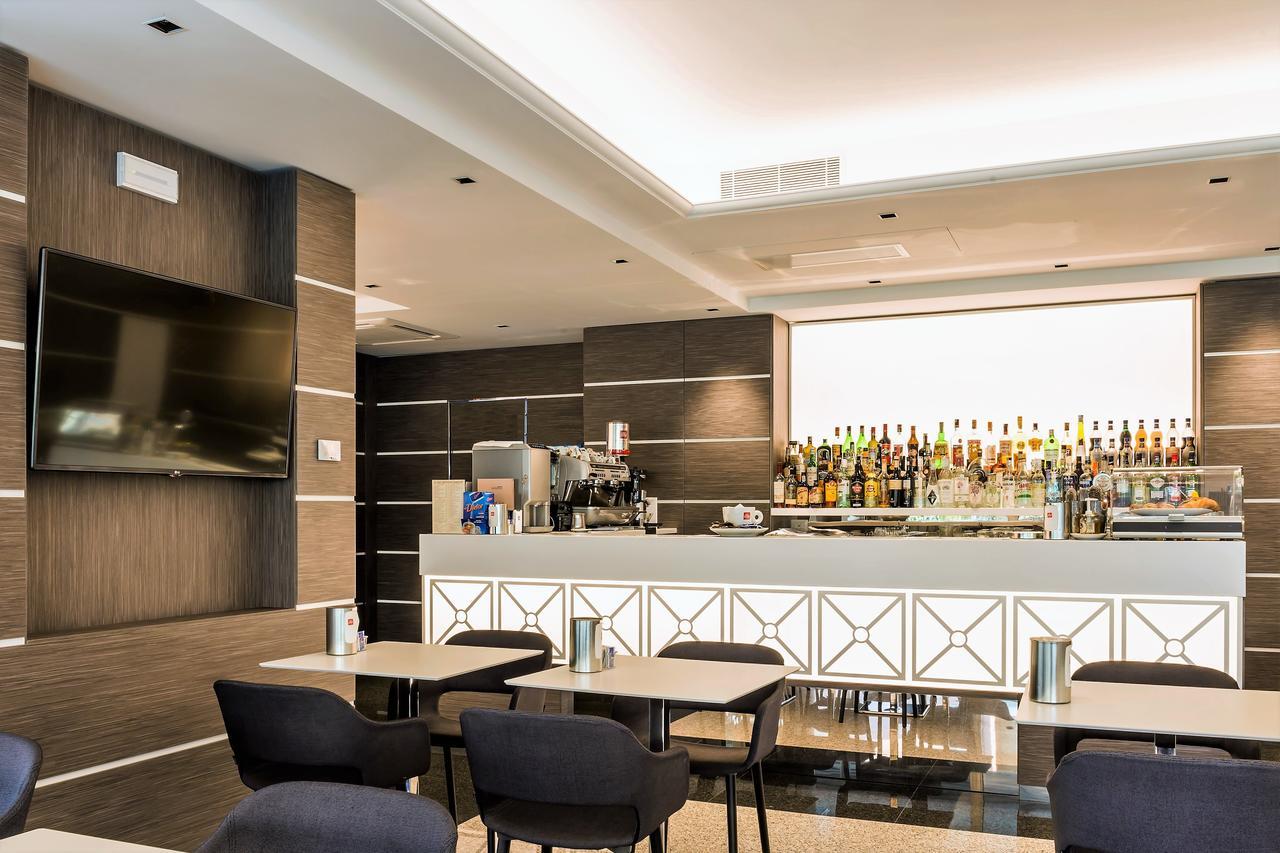 Hotel Imperial San Benedetto del Tronto Exterior foto