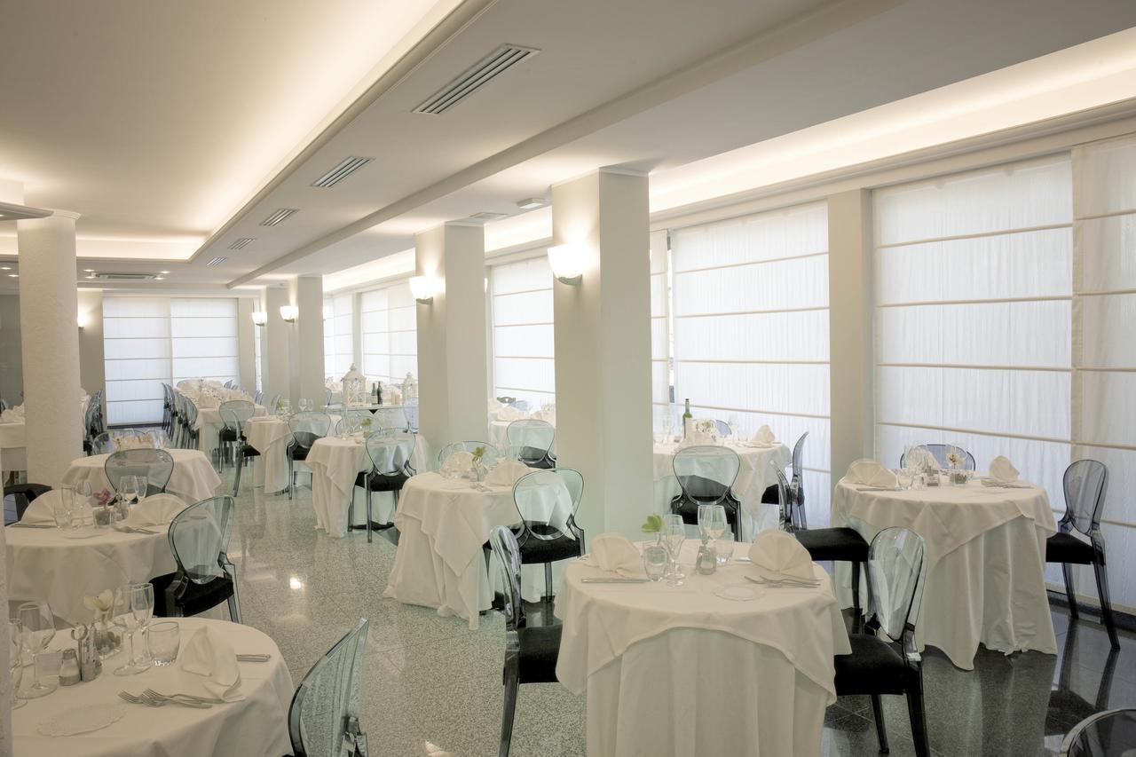 Hotel Imperial San Benedetto del Tronto Exterior foto
